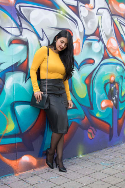 Yellow Sweater Outfit