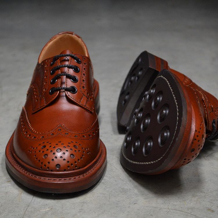 what are brogue shoes