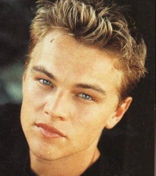 Medium hairstyle for round face