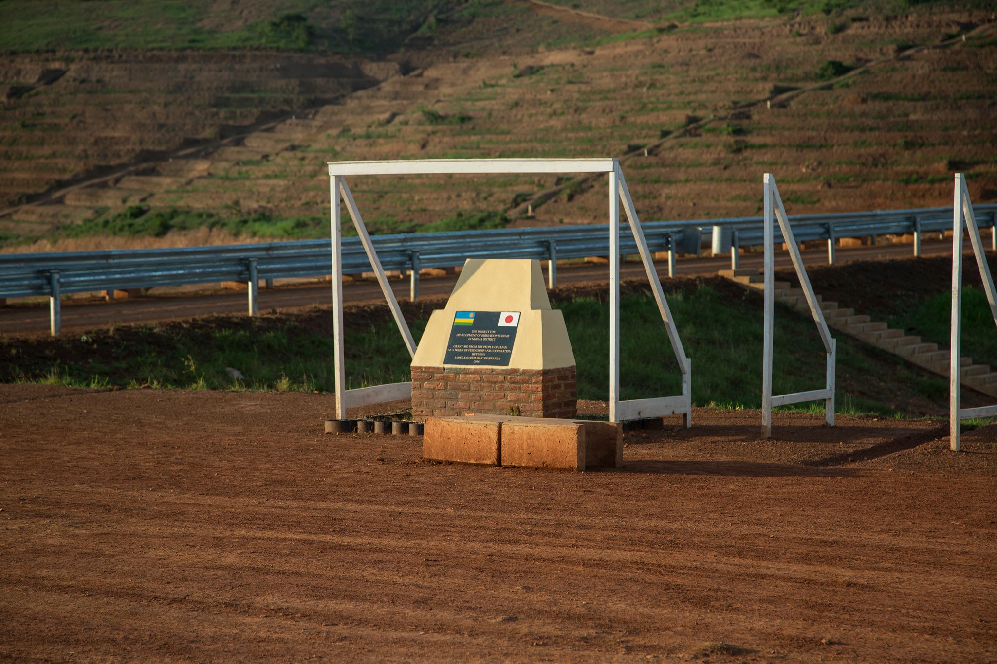 Bridge Guardaril, Road Sign Paint, Guardrail Fixing Machine