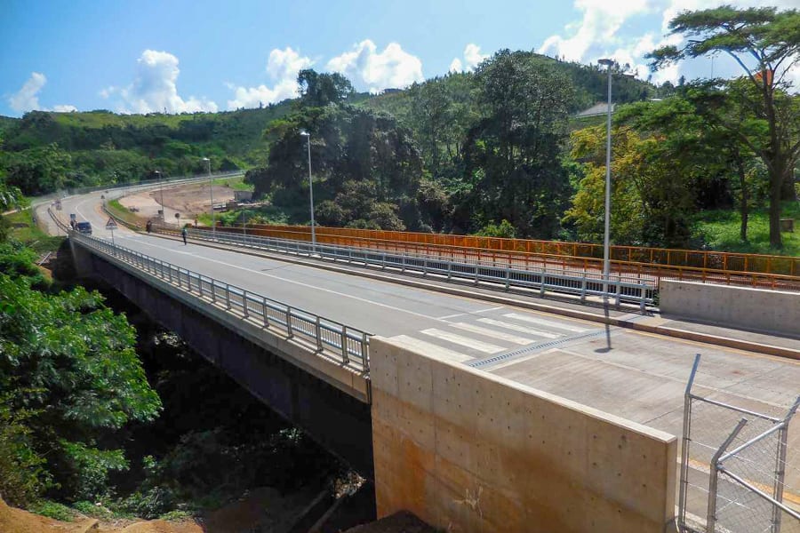 Bridge Guardaril, Road Sign Paint, Guardrail Fixing Machine