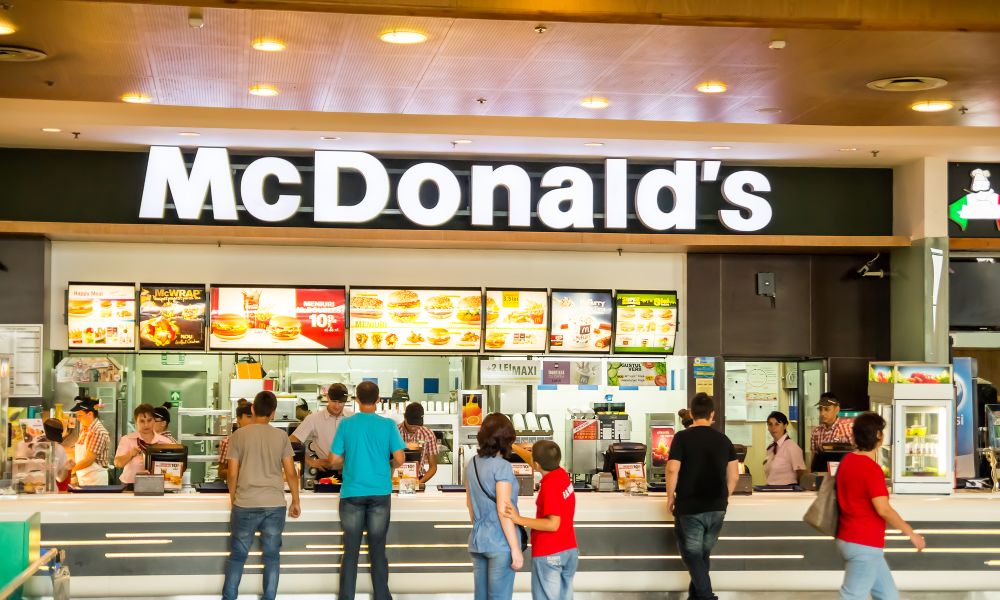 McDonald's Franchise: https://franchisebusinessreview.com