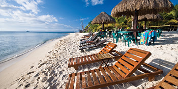 1000 packages <br>under $1699*<br>with Air Canada Vacations<br><br>Expires November 3, 2019