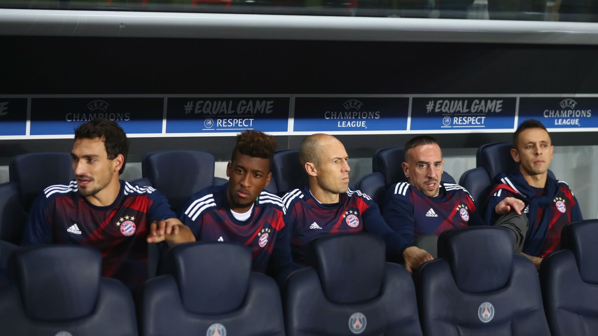 Arjen Robben on the Bayern Munchen bench