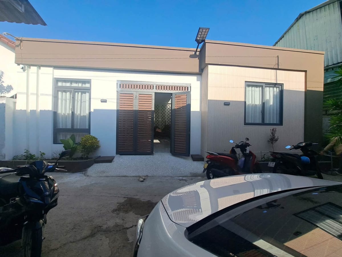 Bán nhà mới xây hẻm xe hơi Lê Hồng Phong, Phú Lợi - 110m² - 3 tỷ 250 triệu