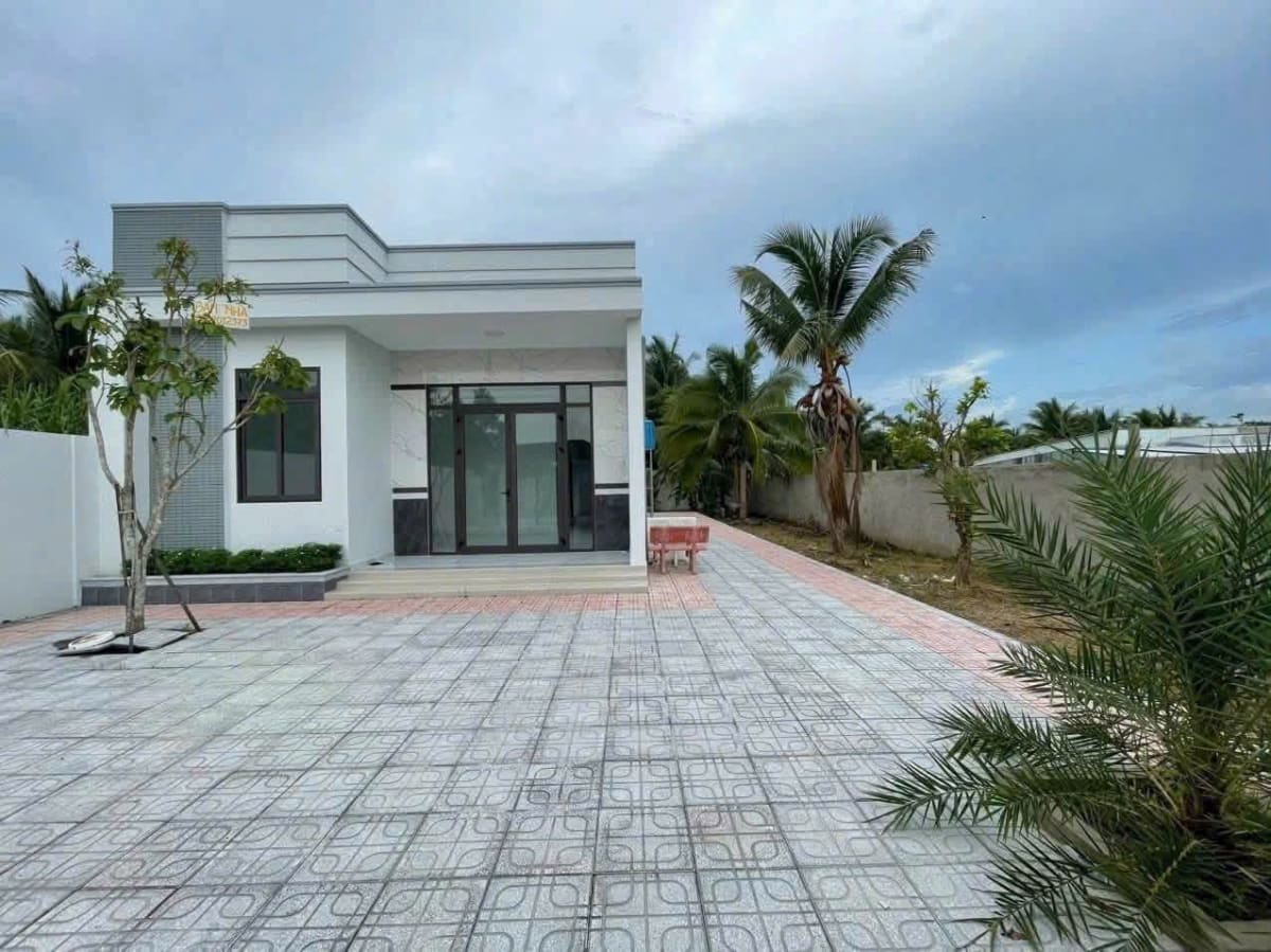 Bán biệt thự sân vườn Nguyễn Văn Quy, Hưng Phú - 630m² - 5,85 tỷ