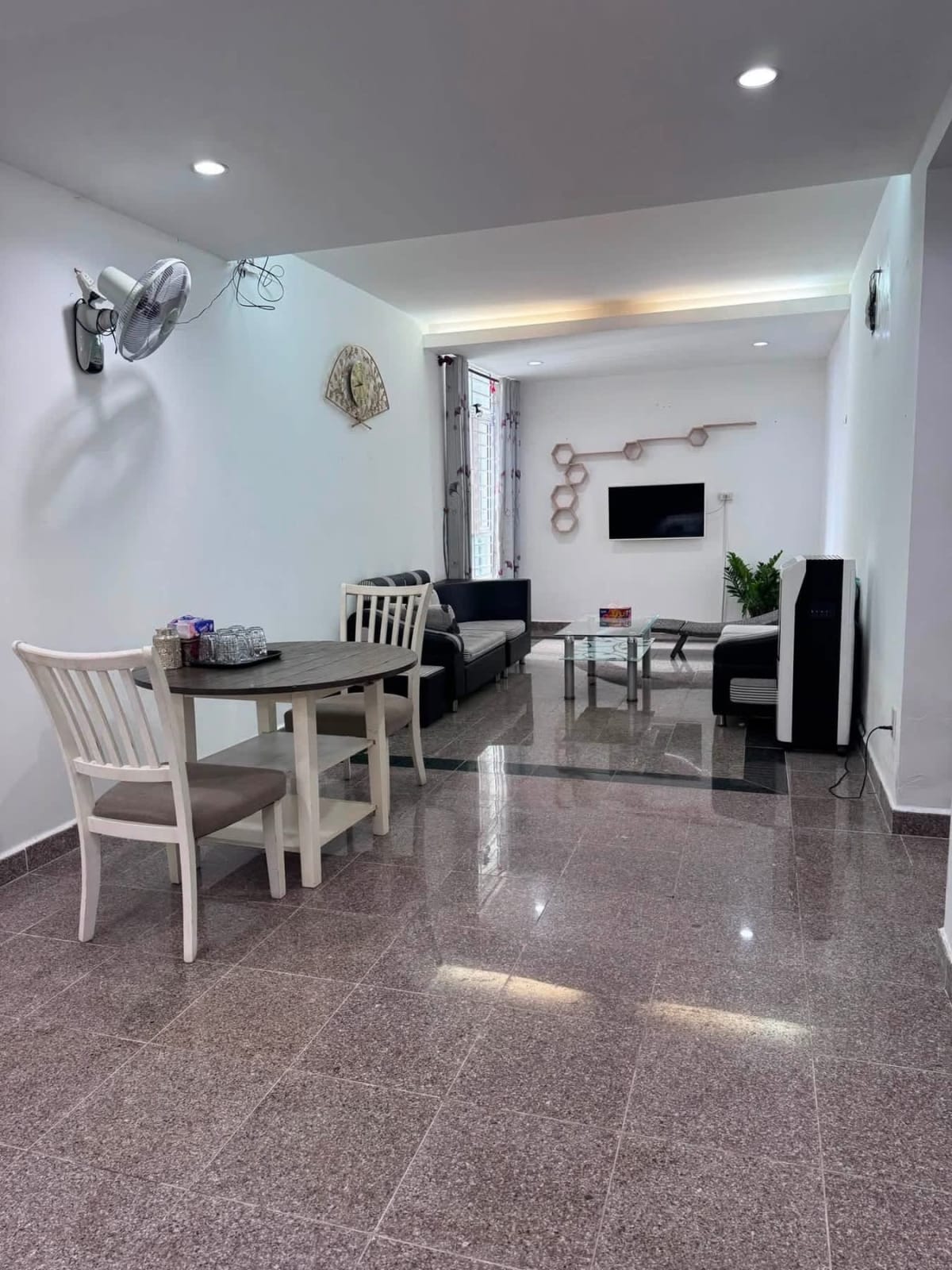 Cho thuê căn hộ chung cư Tây Nguyên Plaza, Võ Nguyên Giáp - 93m²