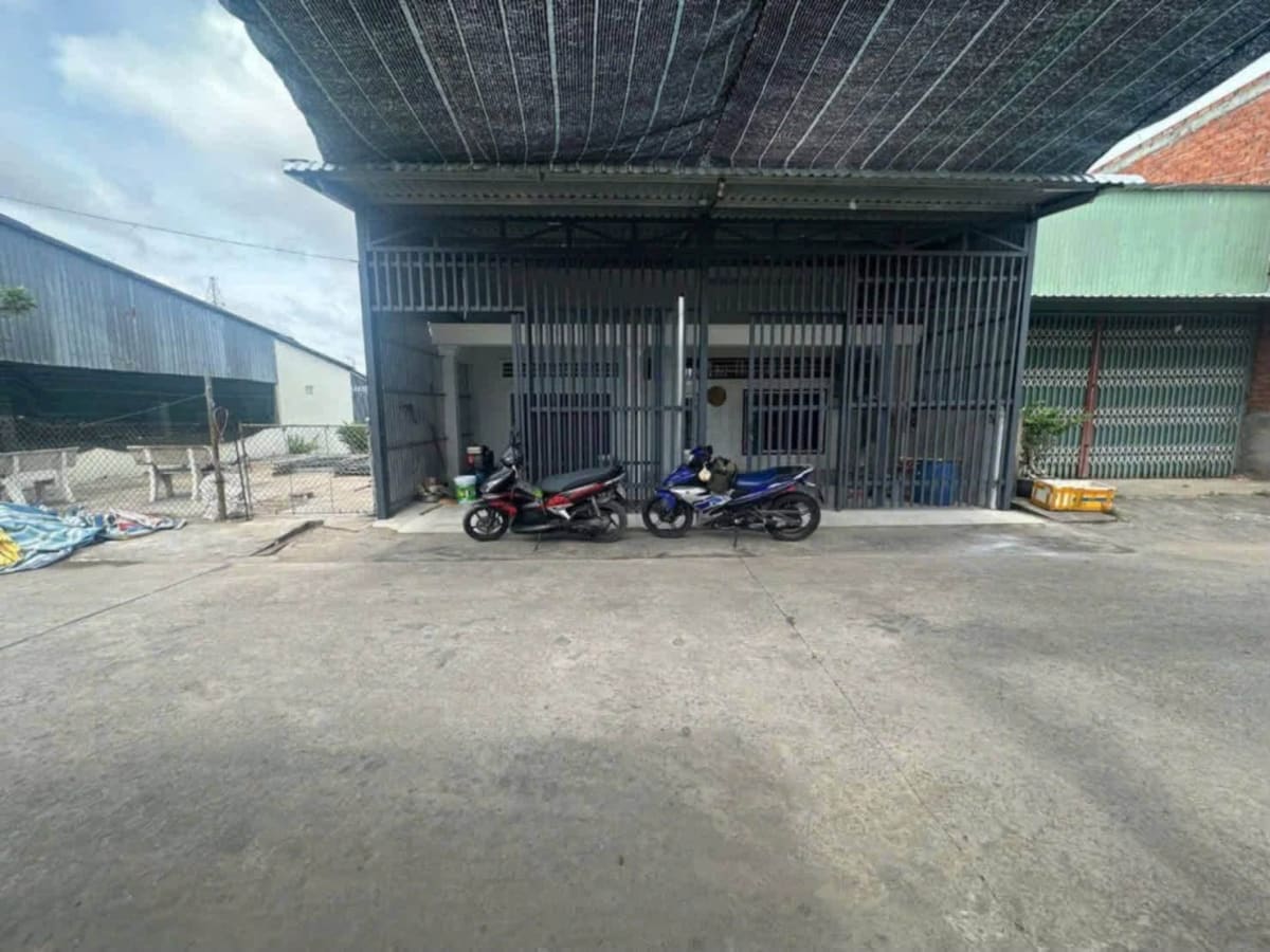 Cho thuê nhà nguyên căn mặt tiền Trần Quý Cáp, An Bình - 2.5 Triệu/Tháng