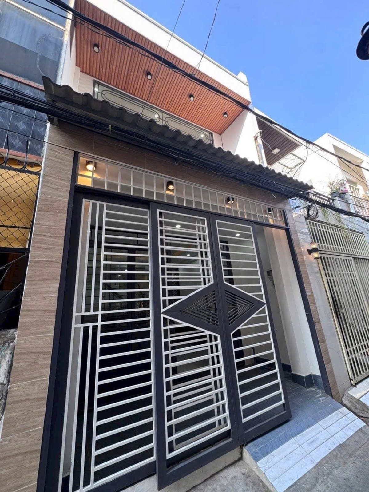 Bán nhà 1 trệt 1 lầu hẻm 90 Hùng Vương, Ninh Kiều - 48m² - 2.35 Tỷ