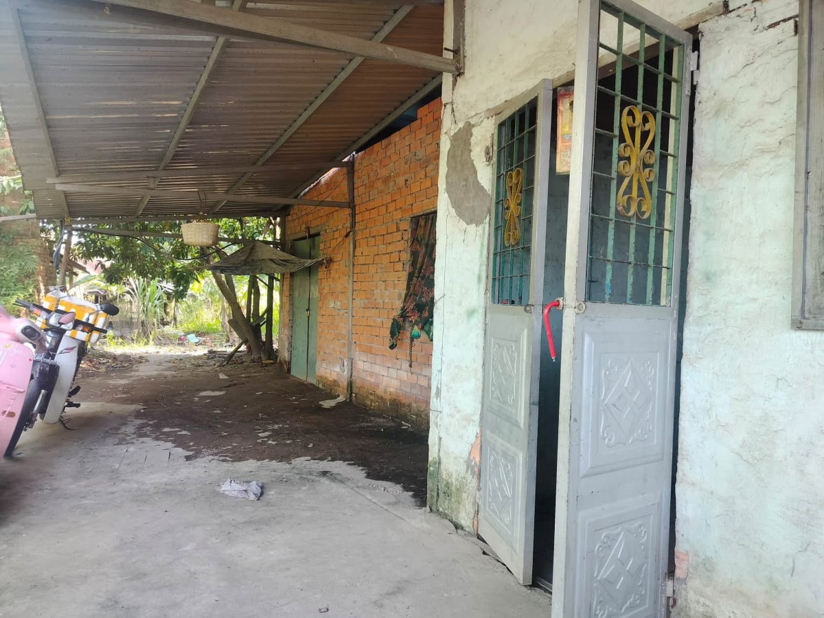 Bán nhà cũ tại Phú Thứ, Hưng Phú - 36m² - 90 Triệu