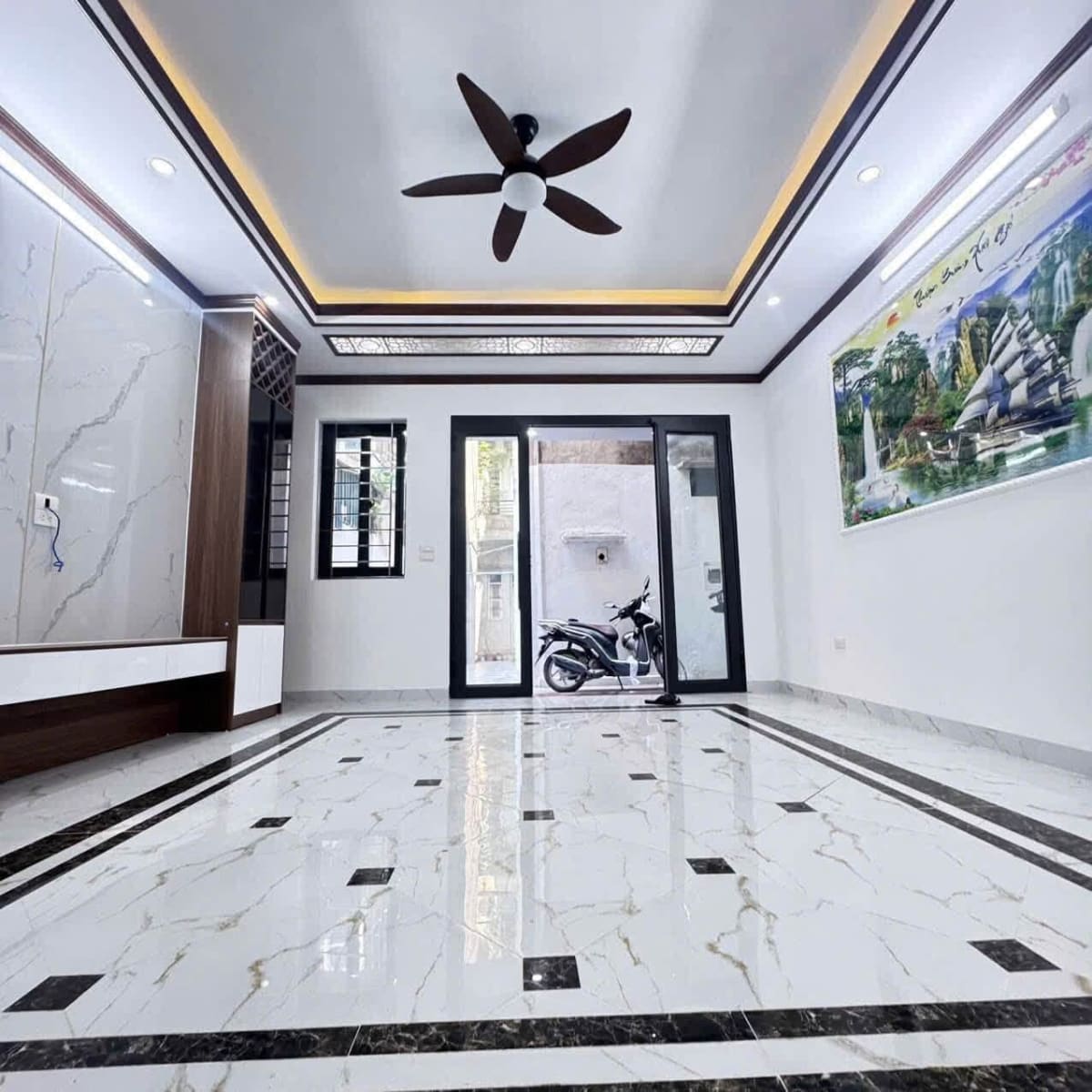 Cho thuê nhà riêng Hoàng Hoa Thám, Ba Đình - 40m² 5 tầng - 18 Triệu/Tháng