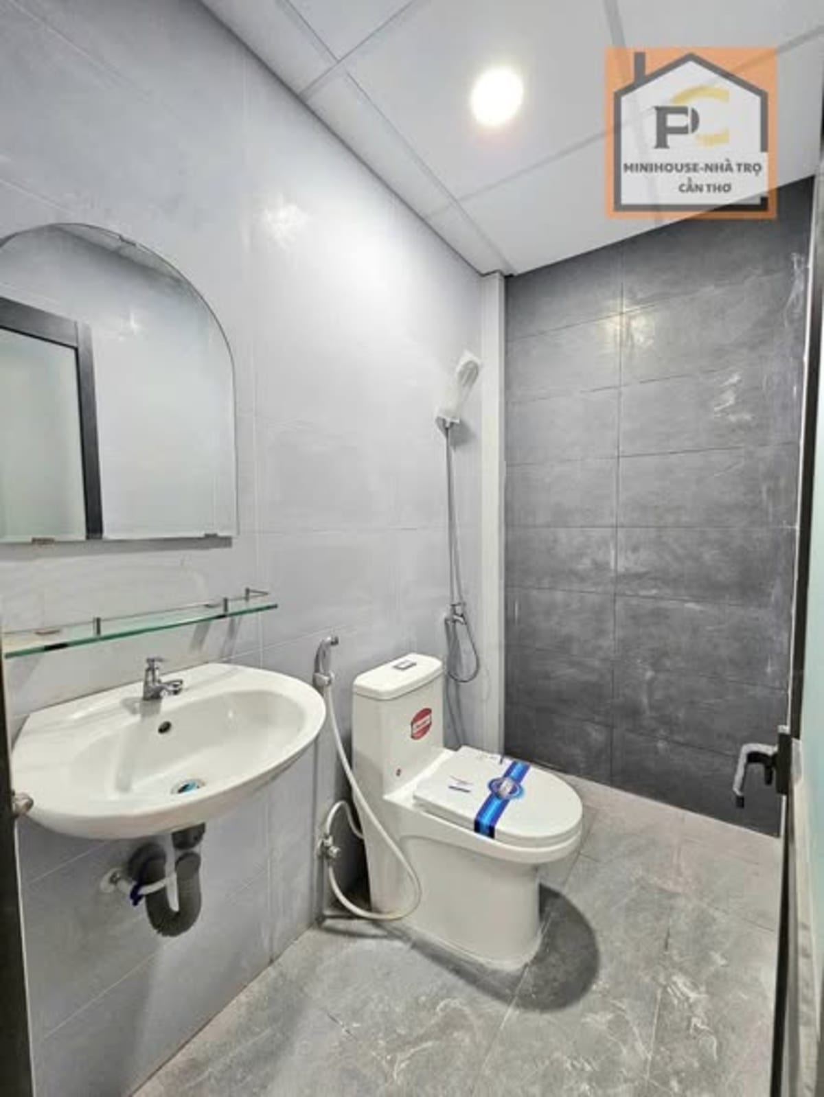 Cho thuê phòng trọ đường 3/2, gần ĐH Cần Thơ - 2.7 Triệu/tháng