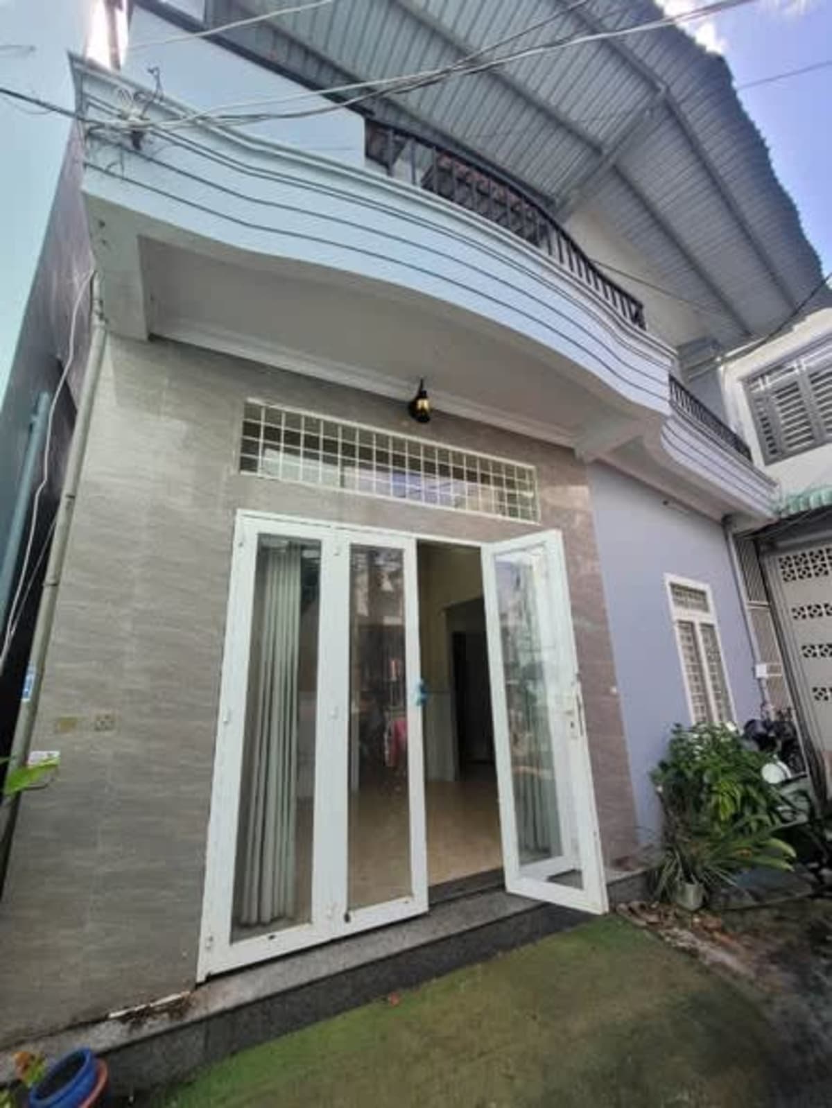 Cho thuê nhà 1 lầu 3 phòng ngủ đường 30/4, Ninh Kiều - 5 triệu/tháng