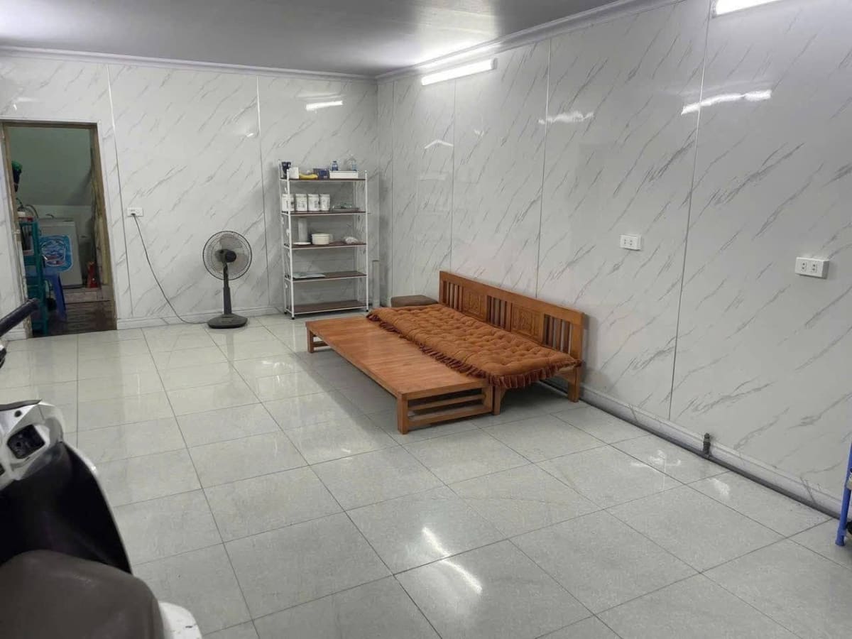 Cho thuê nhà nguyên căn 42m² 2 tầng tại Bùi Xương Trạch, Thanh Xuân - 7 triệu/tháng