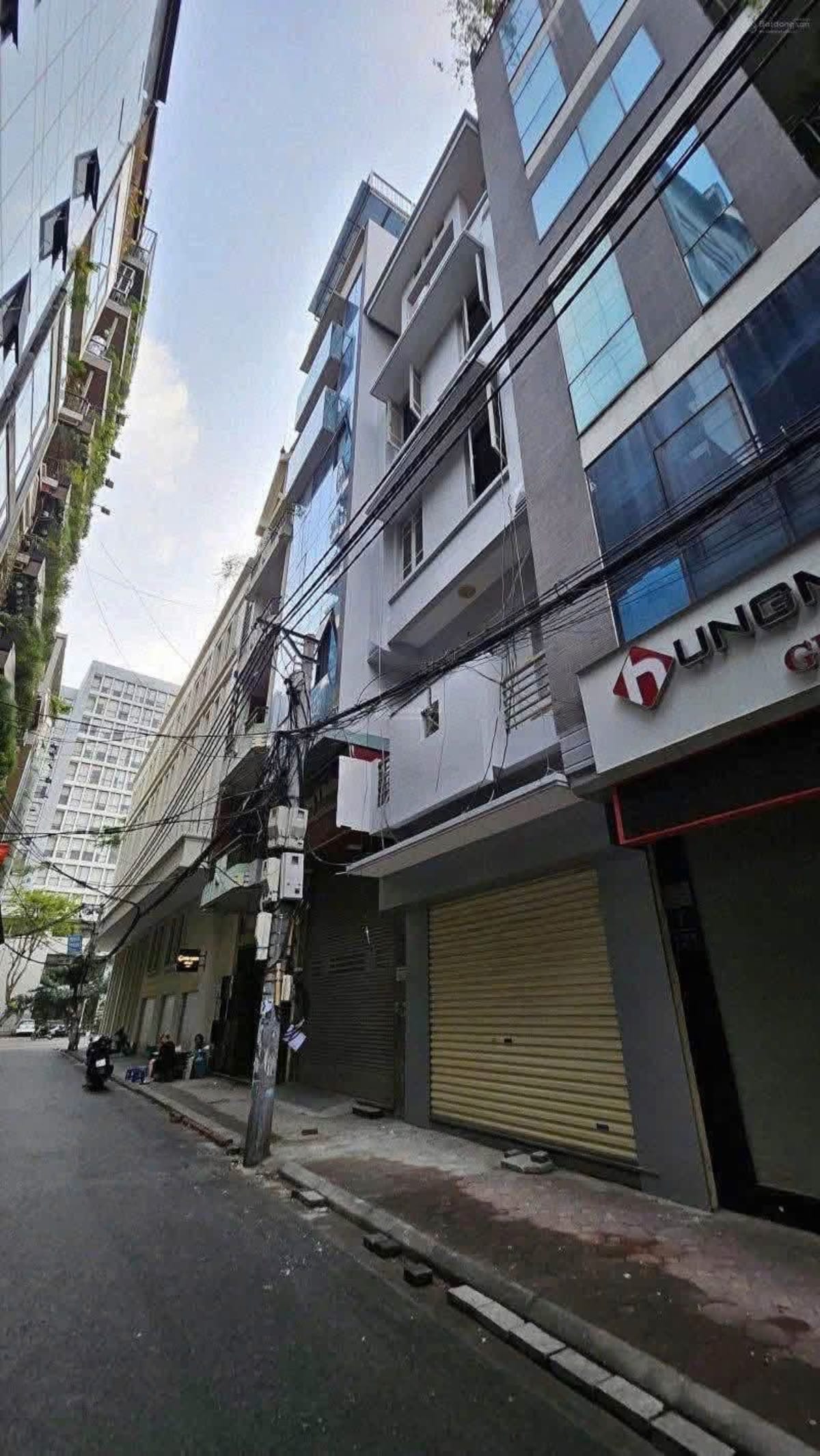 Cho thuê nhà riêng ngõ 121 Thái Hà, Đống Đa - 70m² - 36 triệu/tháng