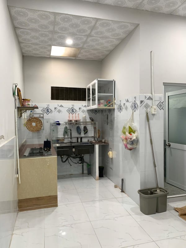 Cho thuê nhà trệt lầu đường Trần Bình Trọng - 5 Triệu/tháng