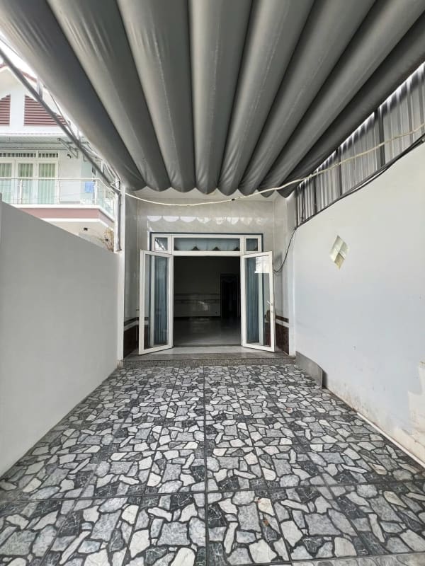 Bán nhà mặt tiền đường Nguyễn Hiền Điều, Rạch Giá - 111m² - 2.7 Tỷ