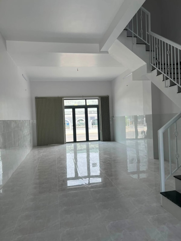 Cho thuê nhà mới đối diện chợ Nông Hải Sản, 30/4 - 125m² - 15 Triệu/Tháng