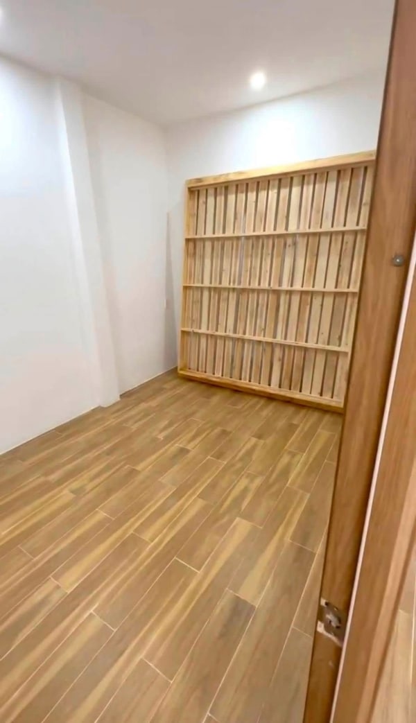 Cho thuê nhà hẻm Nguyễn Bỉnh Khiêm, Vĩnh Quang, Rạch Giá - 35m² - 3.5 Triệu/Tháng