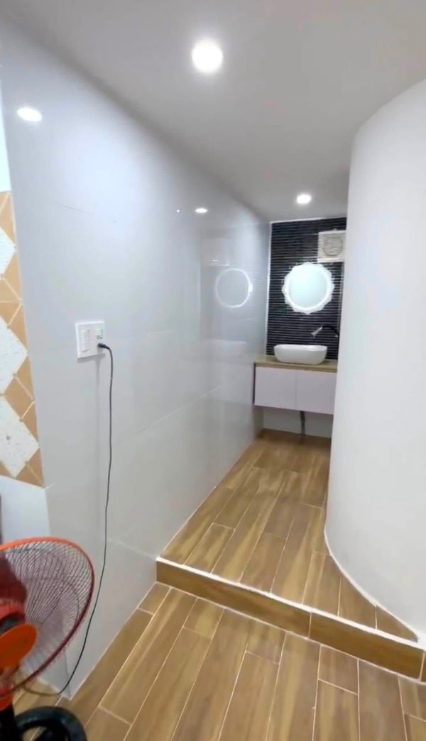 Cho thuê nhà hẻm Nguyễn Bỉnh Khiêm, Vĩnh Quang, Rạch Giá - 35m² - 3.5 Triệu/Tháng