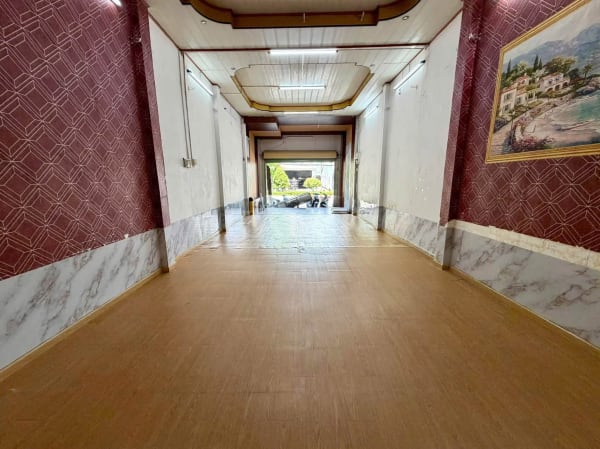 Cho thuê mặt bằng mặt tiền đường Nguyễn Trung Trực, Rạch Giá - 12 triệu/tháng