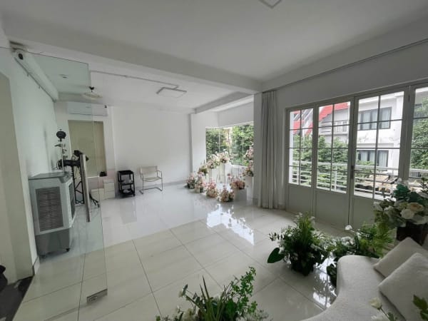 Cho thuê nhà mặt tiền nội khu Phan Xích Long - Hoa Mai, Phú Nhuận