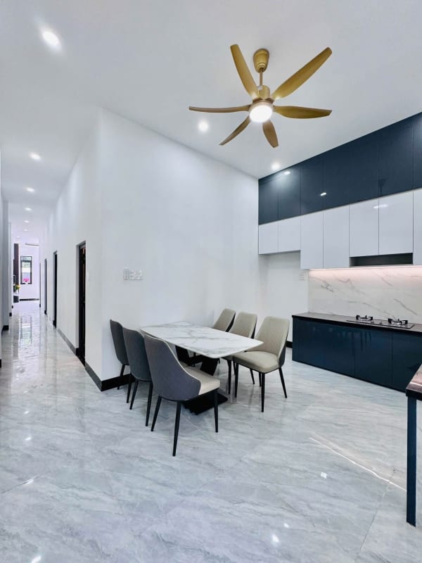 Bán nhà 2 mặt tiền hẻm Quang Trung, Rạch Giá - 120m² - 1.95 Tỷ