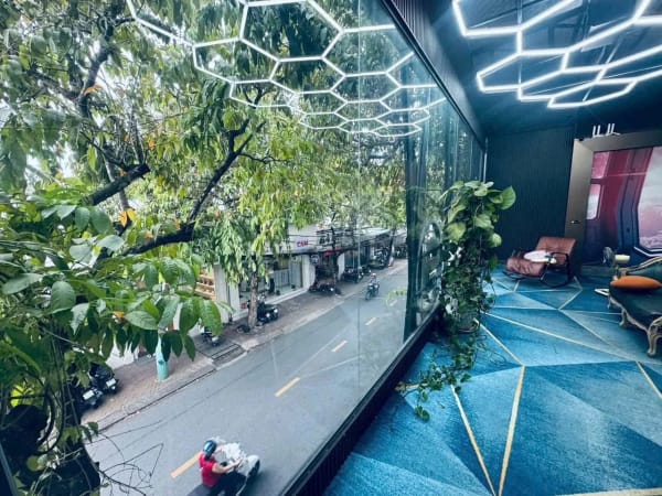 Bán nhà mặt tiền Nguyễn Việt Hồng, Ninh Kiều - 141.6m² - 17 Tỷ