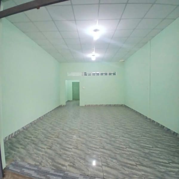 Cho thuê nhà mặt tiền gần cầu Hưng Lợi - 115m² - 5 triệu/tháng