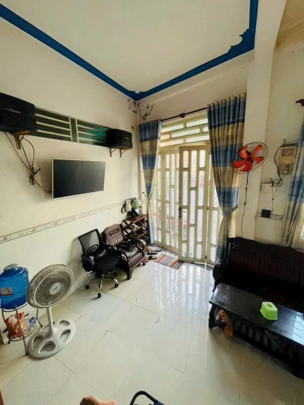 Bán nhà lầu mặt tiền hẻm 72B Nguyễn Thị Minh Khai - 32.2m² - 1.99 Tỷ