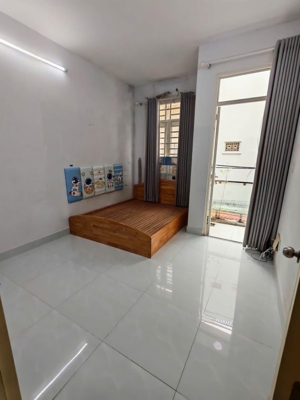 Cho thuê nhà nguyên căn Hoàng Hoa Thám, Bình Thạnh - 4PN - 16.5 Triệu