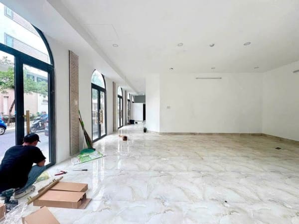 Cho thuê mặt bằng góc 2 mặt tiền Lê Lư, Phú Thọ Hòa, Tân Phú - 20 Triệu/Tháng