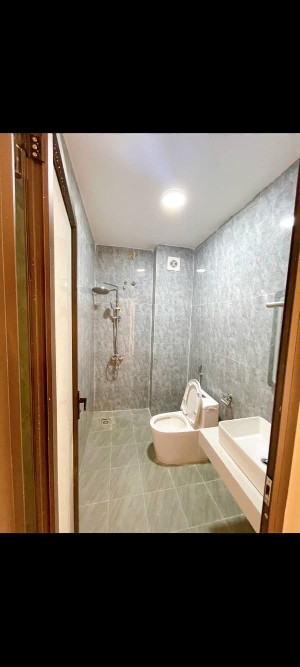 Cho thuê nhà Hoàng Mai gần cầu Vĩnh Tuy 45m² 2PN 8 triệu/tháng