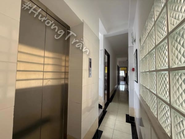 Cho thuê khách sạn 6 tầng mặt tiền Mậu Thân, Ninh Kiều - 40 triệu/tháng
