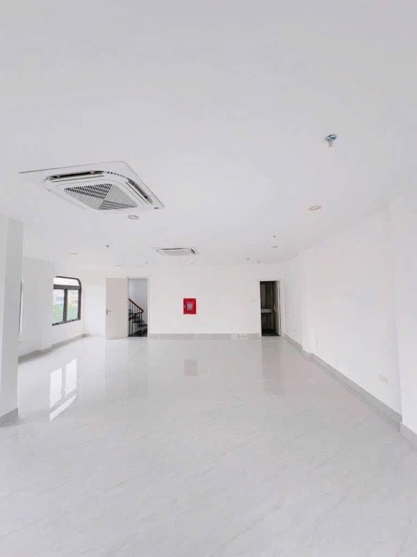 Cho thuê nguyên căn mặt phố Nguyễn Văn Trỗi, Thanh Xuân - 55 triệu/tháng