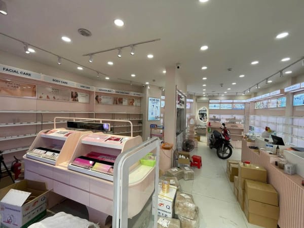 Cho thuê nhà mặt tiền Út Tịch, P.4, Tân Bình - 115m² - 45 Triệu/Tháng