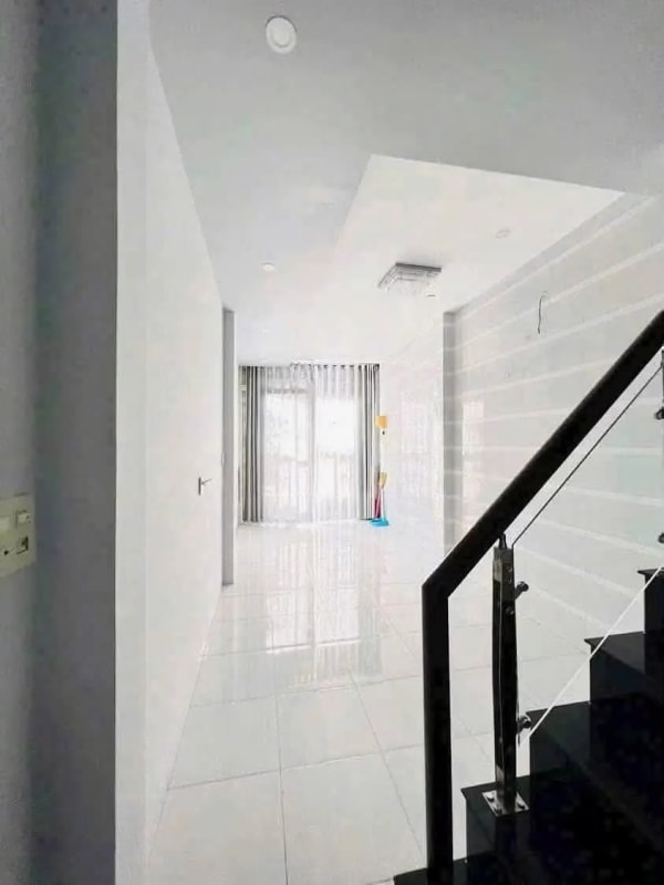Cho thuê nhà 2 lầu hẻm 162 Nguyễn Việt Hồng, Ninh Kiều - 5 Triệu/Tháng