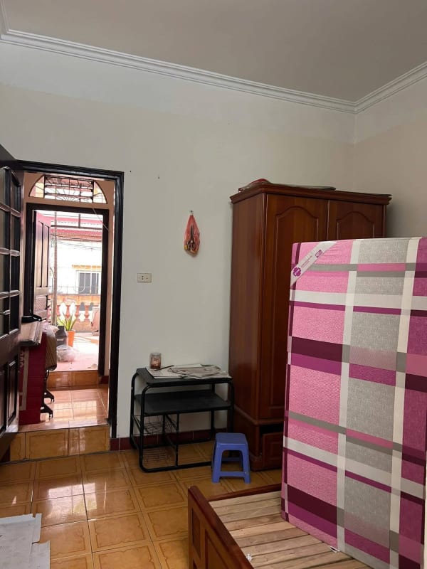 Cho thuê nhà nguyên căn ngõ 336 Đường Láng, Đống Đa - 4PN - 11.5 Triệu/Tháng