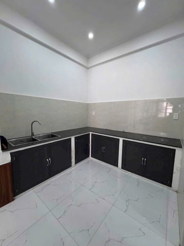 Bán nhà 1 trệt 1 lầu hẻm 90 Hùng Vương, Ninh Kiều - 48m² - 2.35 Tỷ