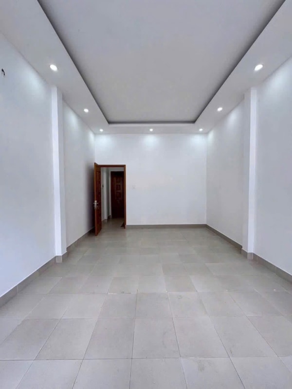 Bán nhà 1 trệt 1 lầu hẻm 90 Hùng Vương, Ninh Kiều - 48m² - 2.35 Tỷ