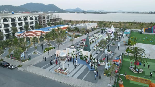 Bán Shophouse New Vegas Hà Tiên - Cam kết thuê lại đến 70 triệu/tháng