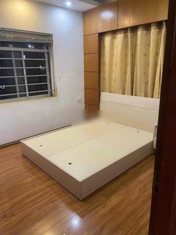 Cho thuê nhà 5 tầng tại ngõ 766 La Thành, Giảng Võ - 15 triệu/tháng