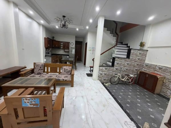 Cho thuê nhà riêng ngõ 2 Nam Dư, Hoàng Mai - 80m² - 15 Triệu/Tháng