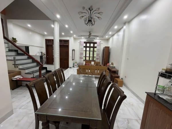 Cho thuê nhà riêng ngõ 2 Nam Dư, Hoàng Mai - 80m² - 15 Triệu/Tháng