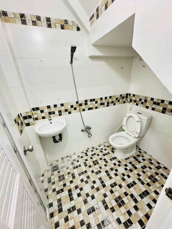 Cho thuê nhà trệt lầu hẻm Hoàng Văn Thụ, Ninh Kiều - 3 phòng ngủ - 7 triệu/tháng
