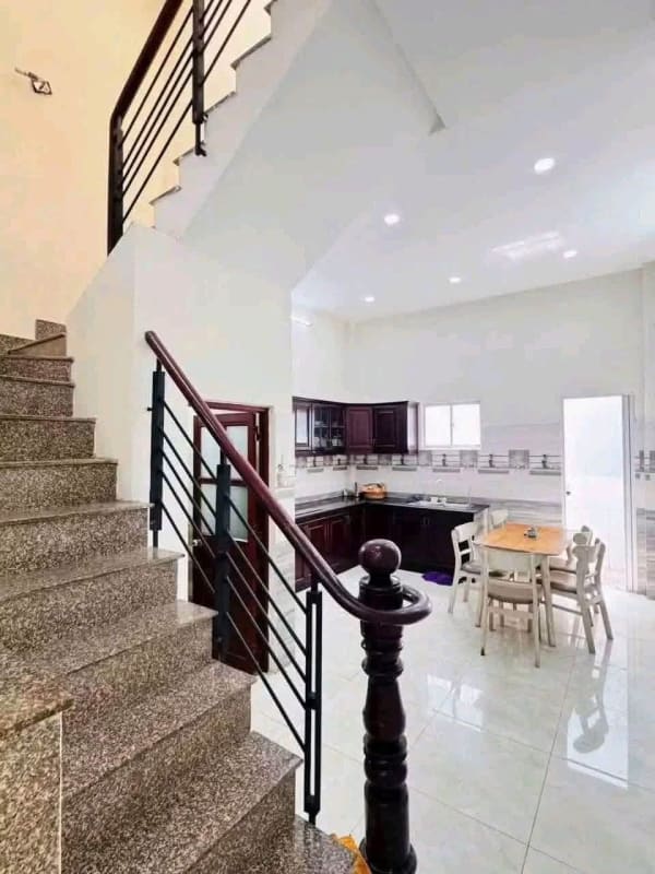 Cho thuê nhà nguyên căn mặt tiền Dương Văn Dương, Phú Thọ Hòa - 16 Triệu