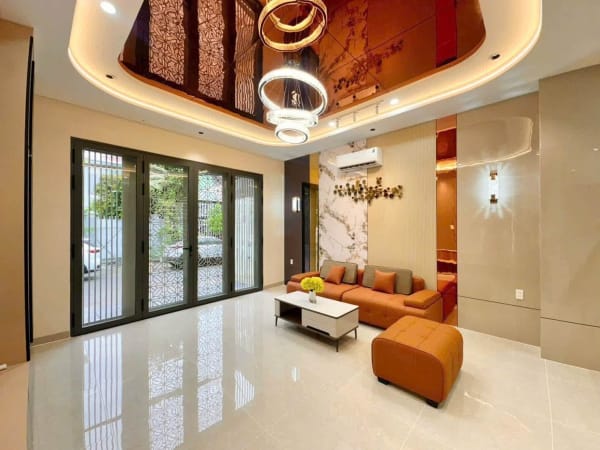 Bán nhà mặt tiền đường Đặng Thái Mai, Rạch Giá - 76m² - 2.98 Tỷ