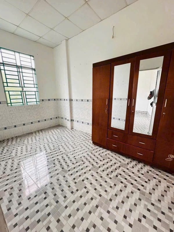 Cho thuê nhà 1 trệt 1 lầu hẻm 534 đường 30 Tháng 4, Tân An - 4.5 triệu/tháng