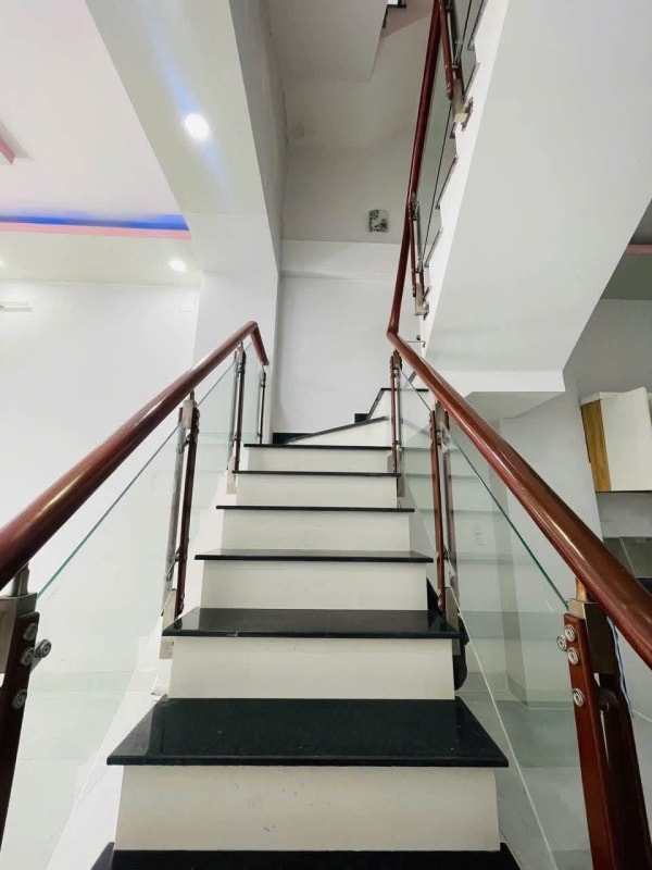 Cho thuê nhà nguyên căn Dương Quảng Hàm, Gò Vấp - 4PN - 19 triệu/tháng