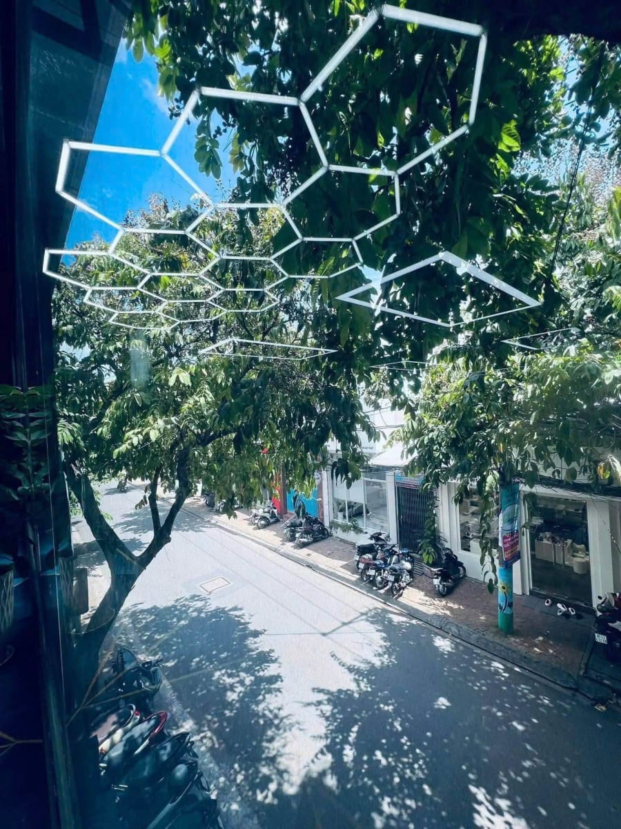 Bán hoặc cho thuê nhà mặt tiền Nguyễn Việt Hồng - 152m² - 19 tỷ — ảnh 2